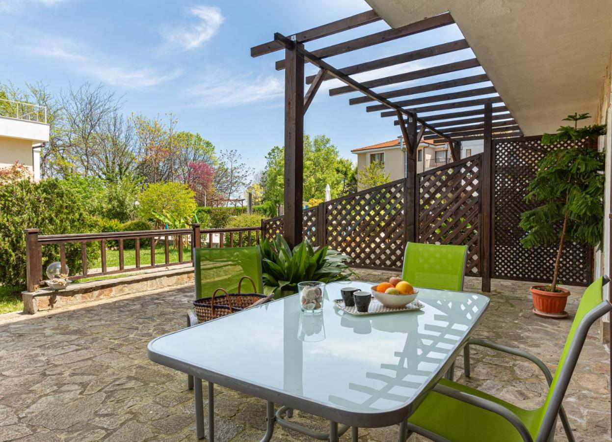 Aparthouse Paradise Bay Apartment Sozopol Exterior photo