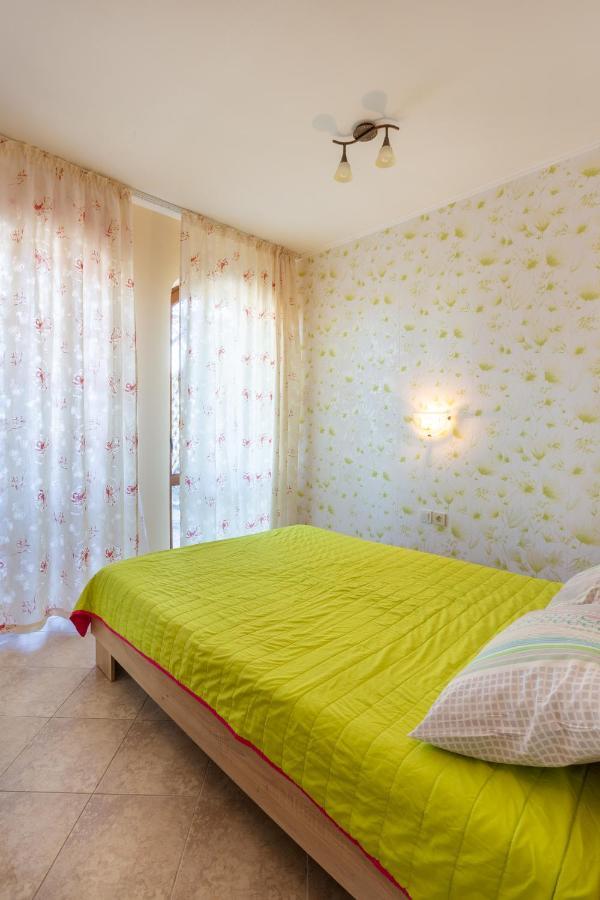 Aparthouse Paradise Bay Apartment Sozopol Exterior photo