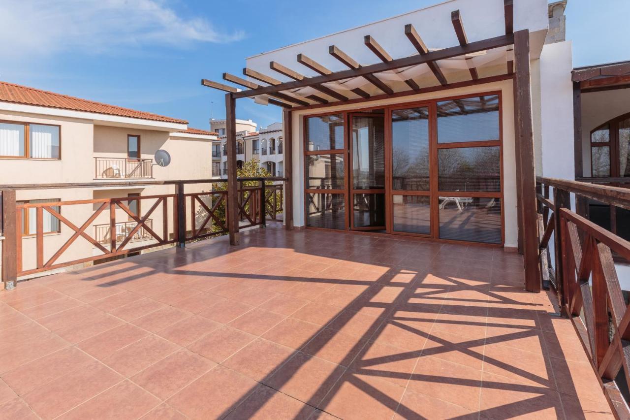 Aparthouse Paradise Bay Apartment Sozopol Exterior photo