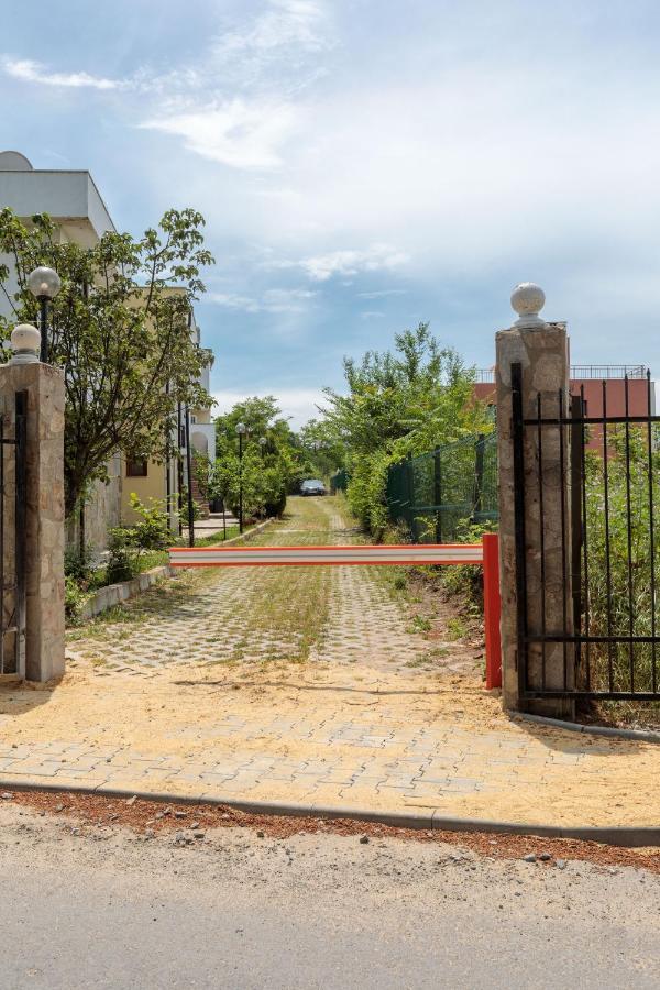 Aparthouse Paradise Bay Apartment Sozopol Exterior photo