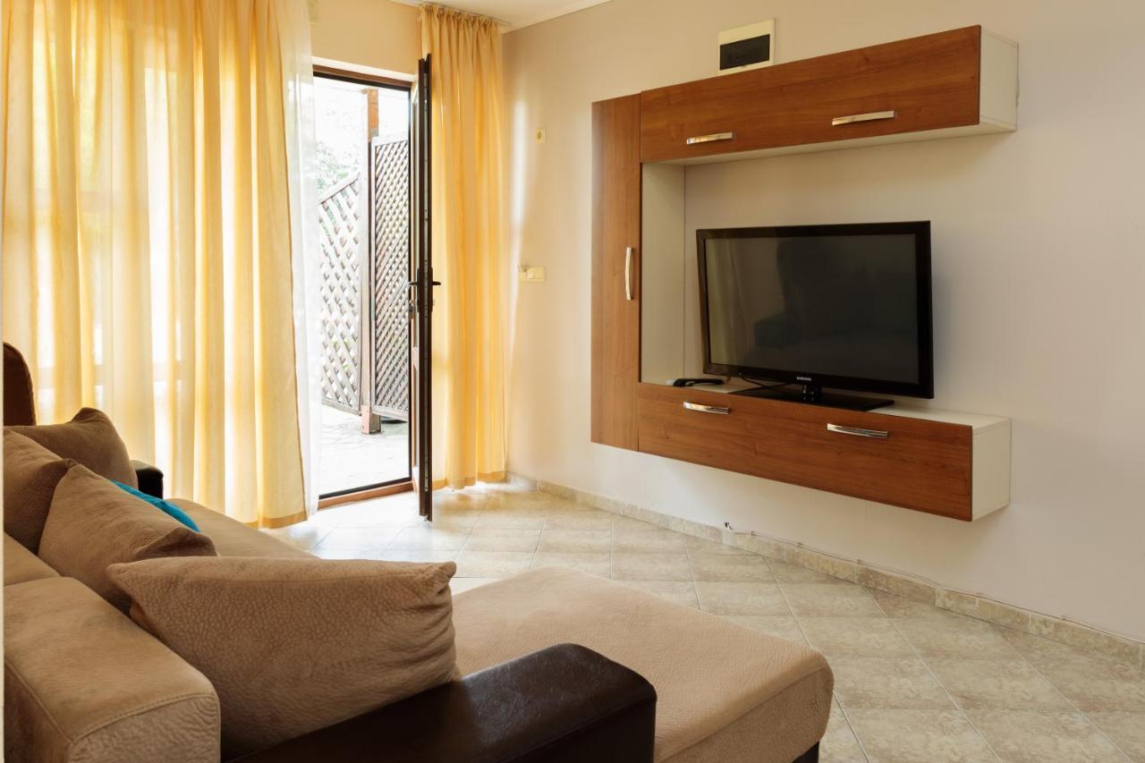 Aparthouse Paradise Bay Apartment Sozopol Exterior photo