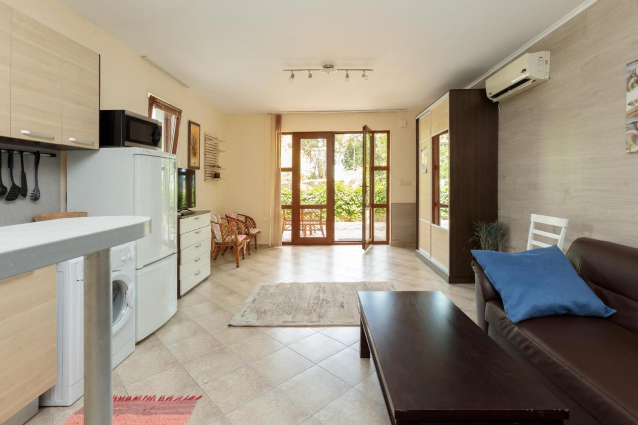 Aparthouse Paradise Bay Apartment Sozopol Exterior photo
